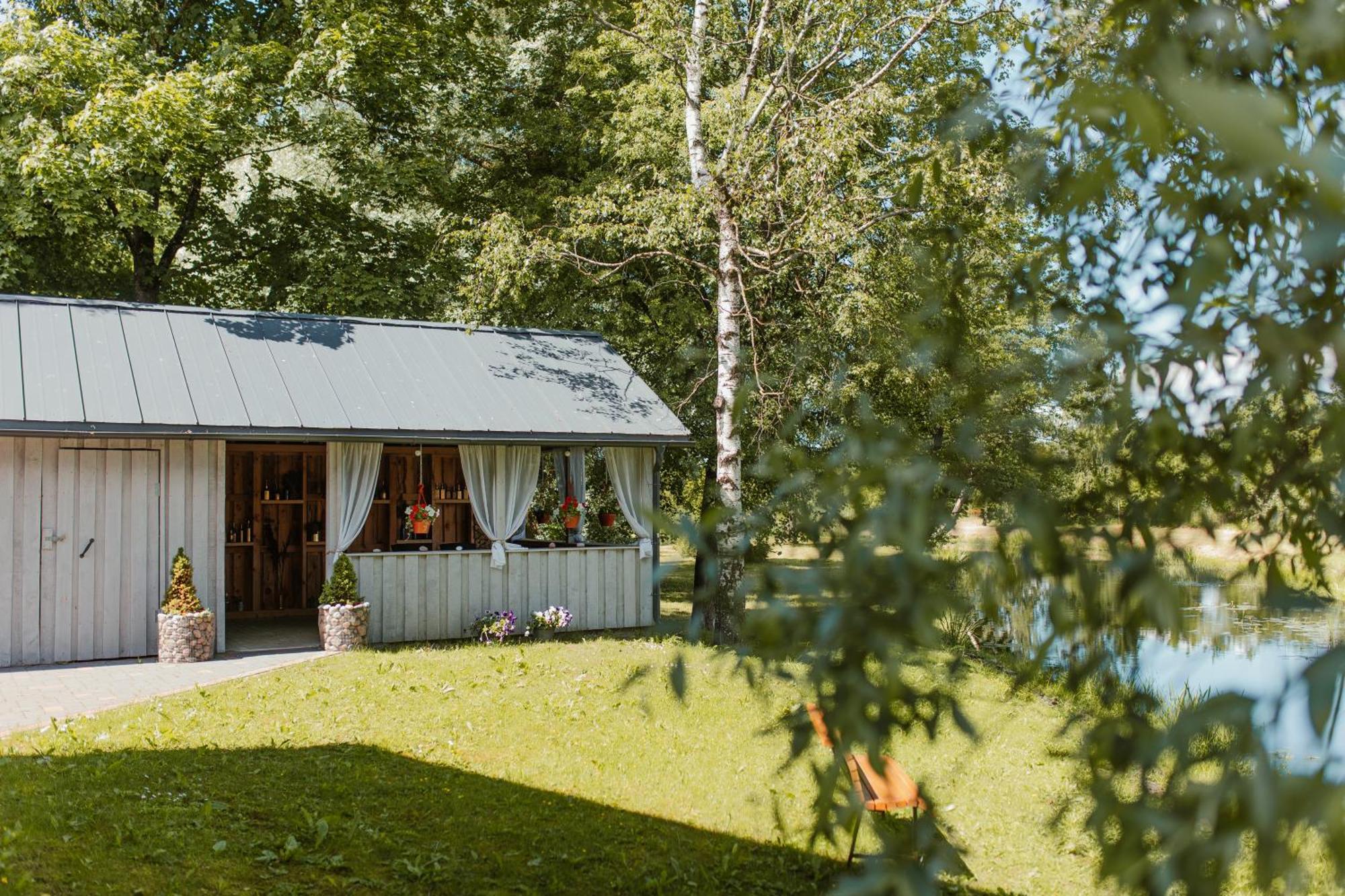 Saules Iela 2A Aparthotel Saldus Exterior foto